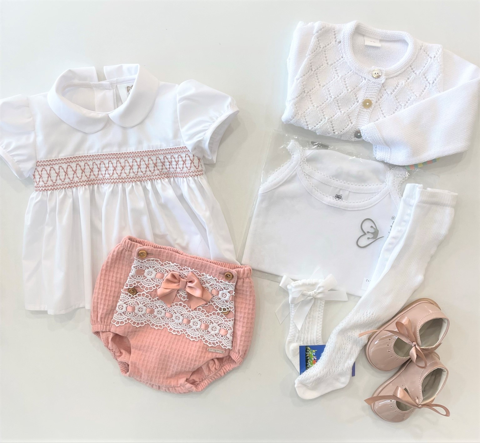 Conjunto de blusa e tapa fraldas