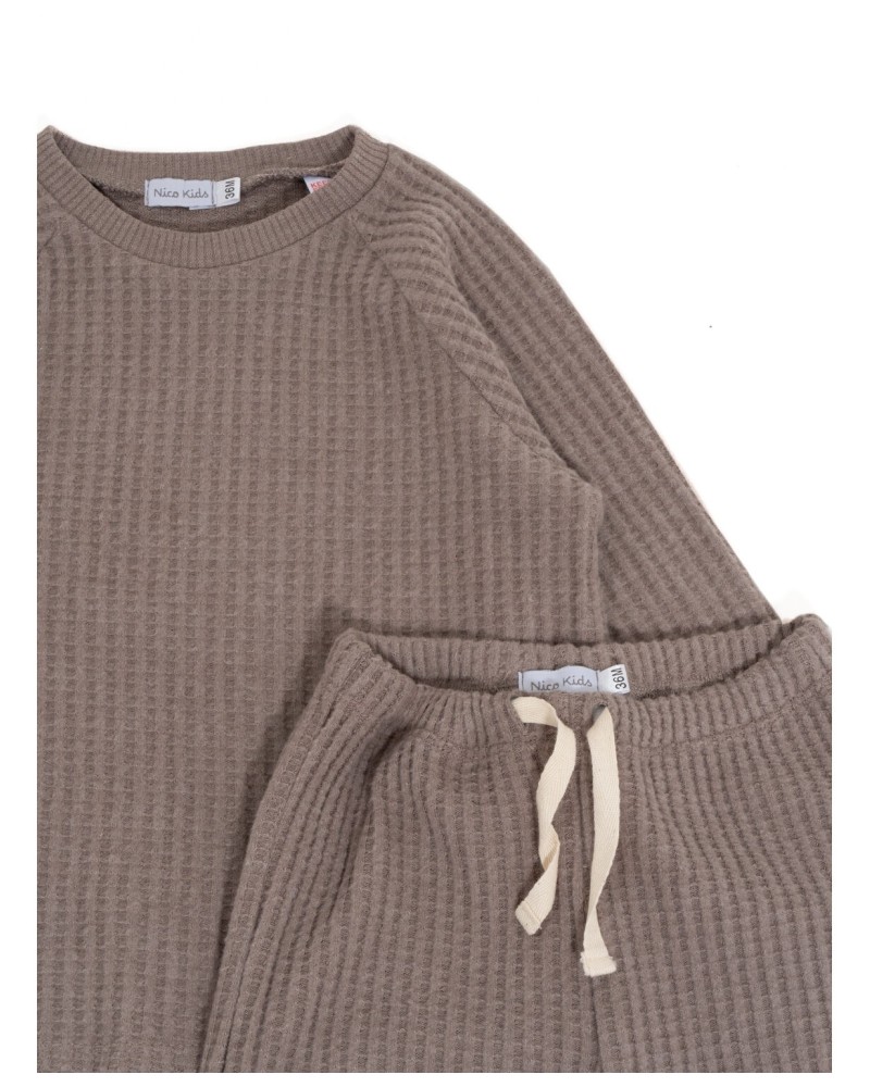 Conjunto de menina castanho