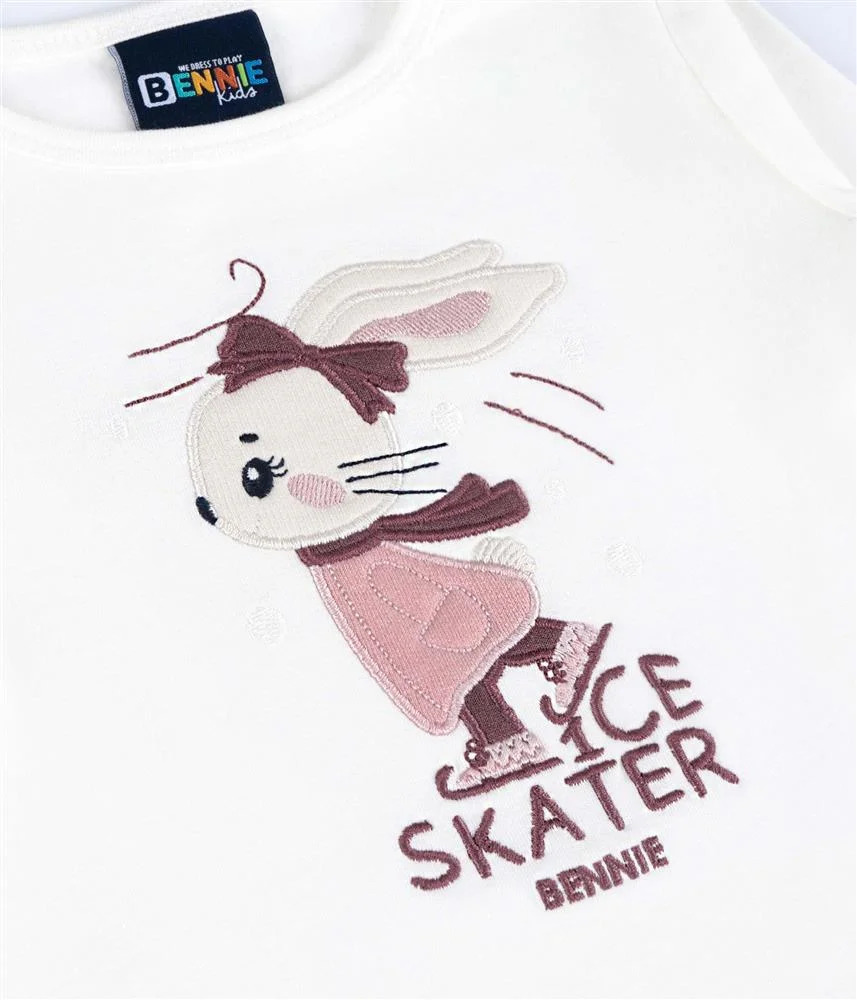 Camisola coelha na patinagem