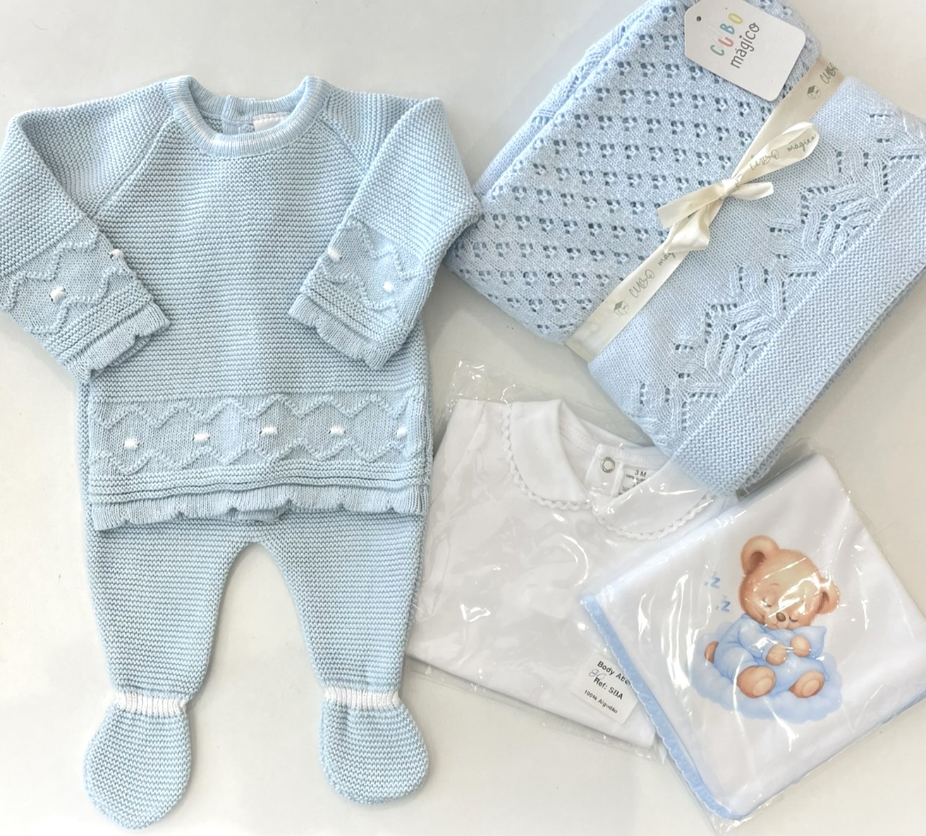 Conjunto de malha pintinhas